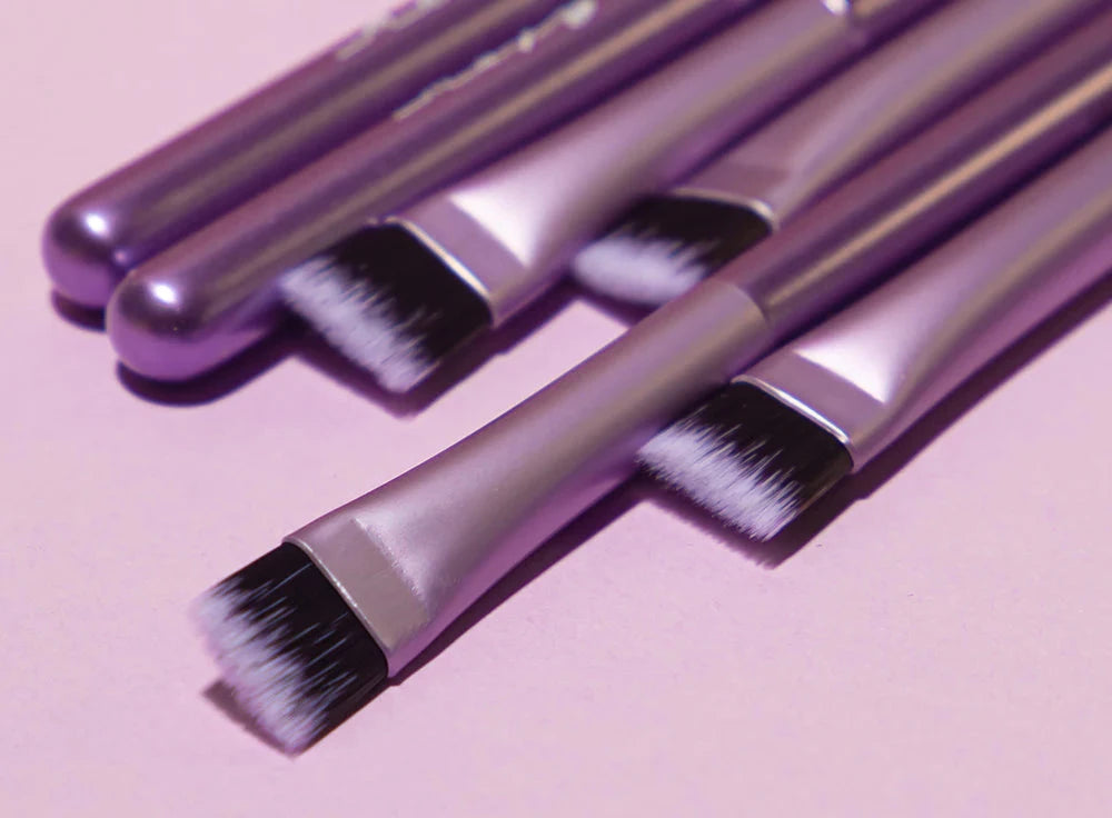 Full Brow  Concealer Brush - Feather Touch Aesthetics